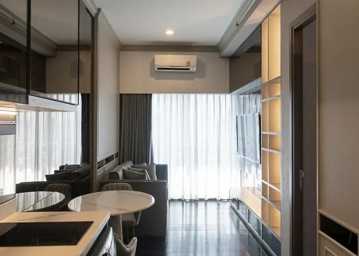 Thonglor Luxury With Jacuzzi *
