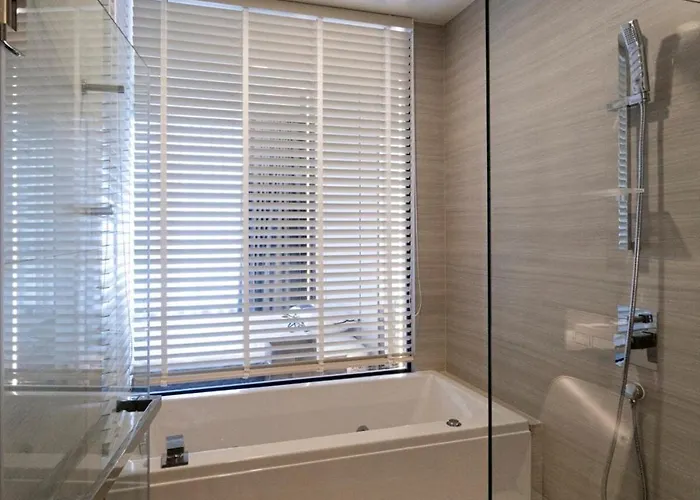 Thonglor Luxury With Jacuzzi * バンコク都